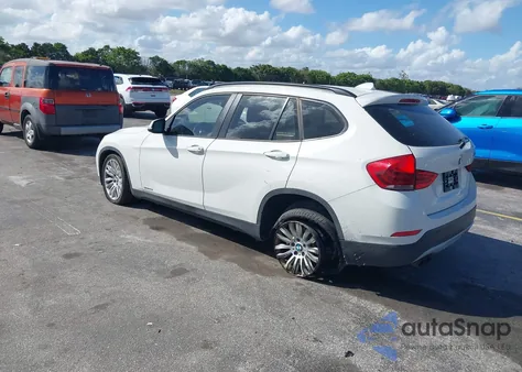 2015 BMW X1 Sdrive28I z USA, uszkodzony, nr VIN WBAVM1C51FV318788